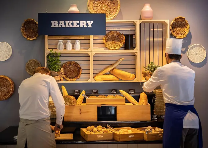 호텔 Sunny By Valamar 4*