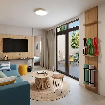 Sunny By Valamar 4* פורץ