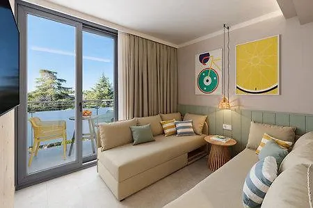 Sunny By Valamar 4* פורץ