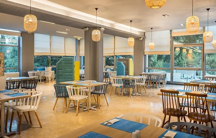 Sunny By Valamar Hotel